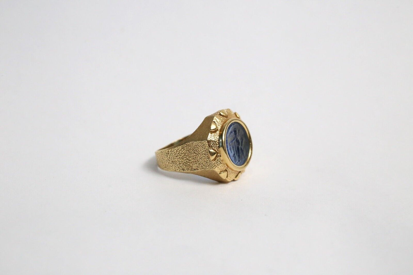 18k Yellow Gold Textured Italian Intaglio Ring, Size 7.75 - 7.0g