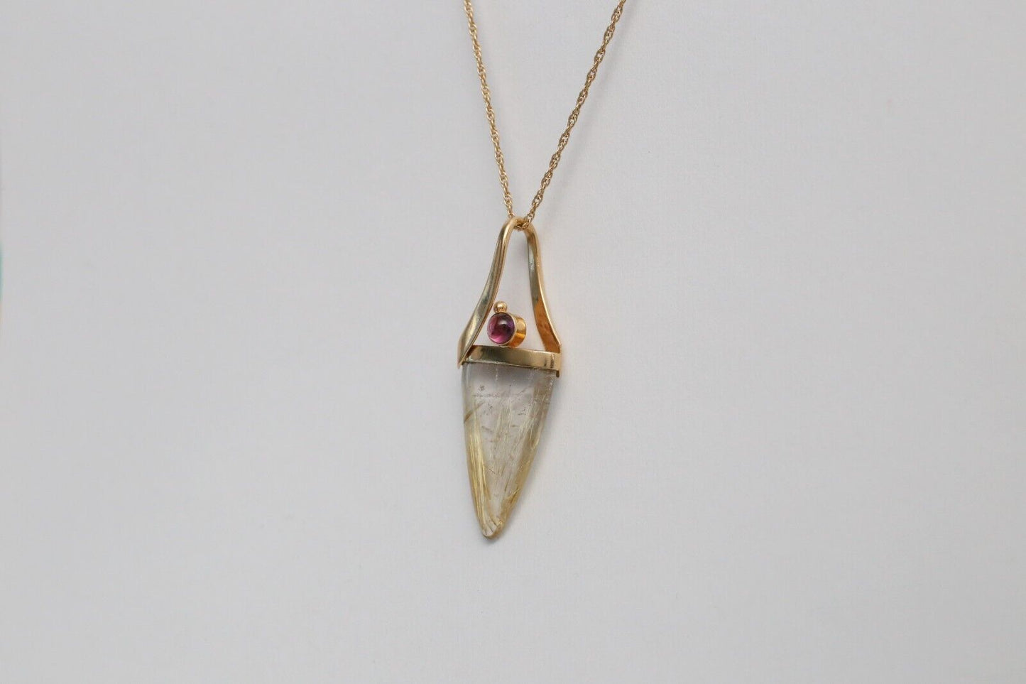 14k Yellow Gold Quartz Pendant, 4.4g