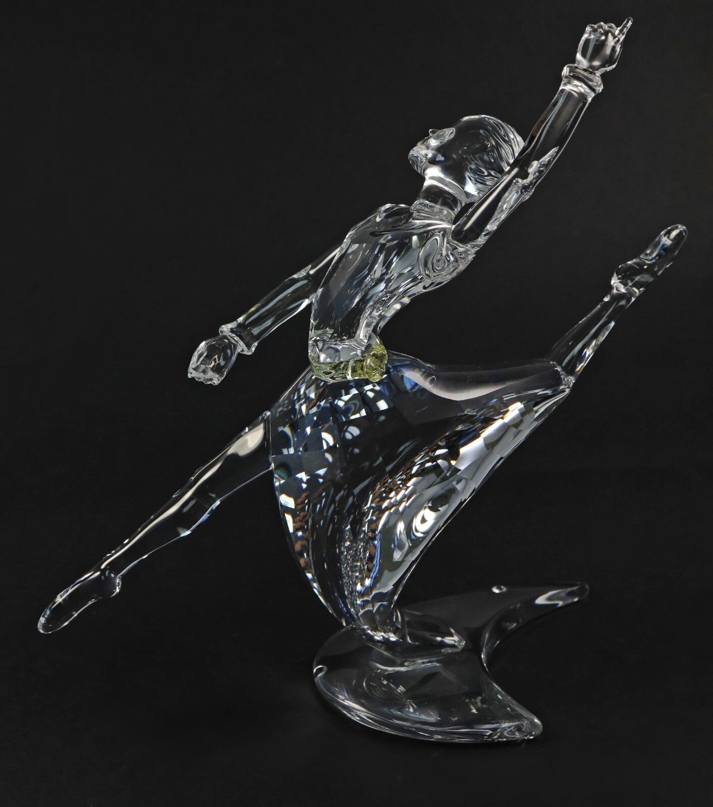 Swarovski Collectors Society 2004 "Anna" Ballerina Figurine