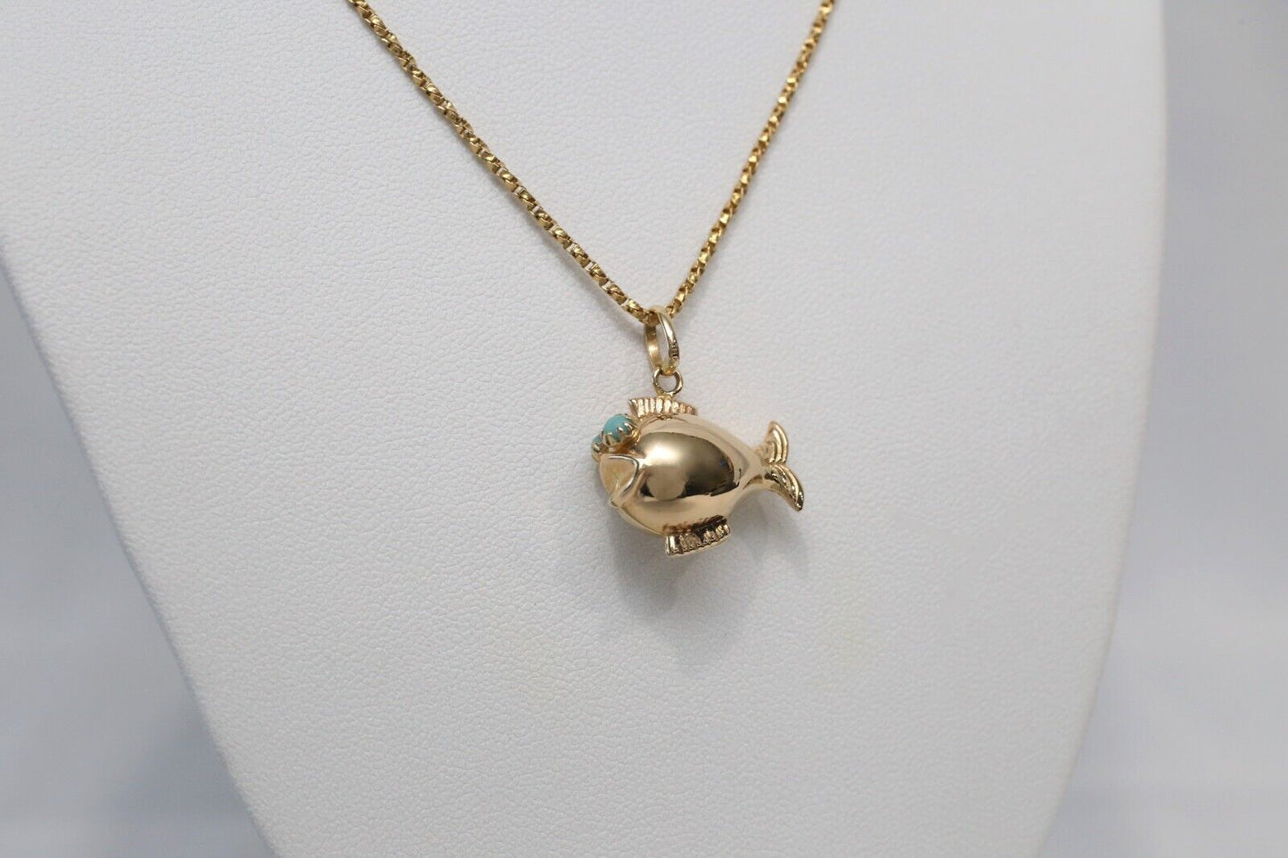 14k Yellow Gold Fish Pendant Necklace, 18 inches - 5.8g