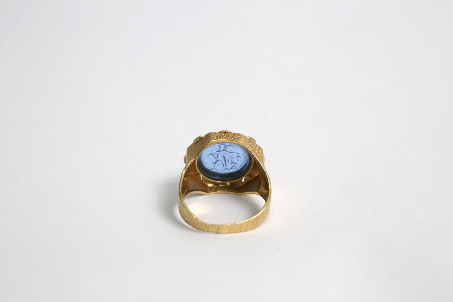 18k Yellow Gold Textured Italian Intaglio Ring, Size 7.75 - 7.0g