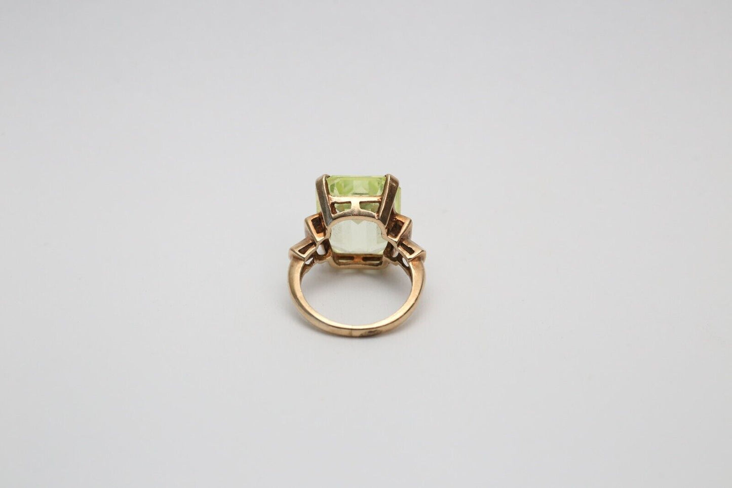 10k Yellow Gold Peridot Ring, Size 5.75 - 7.0g