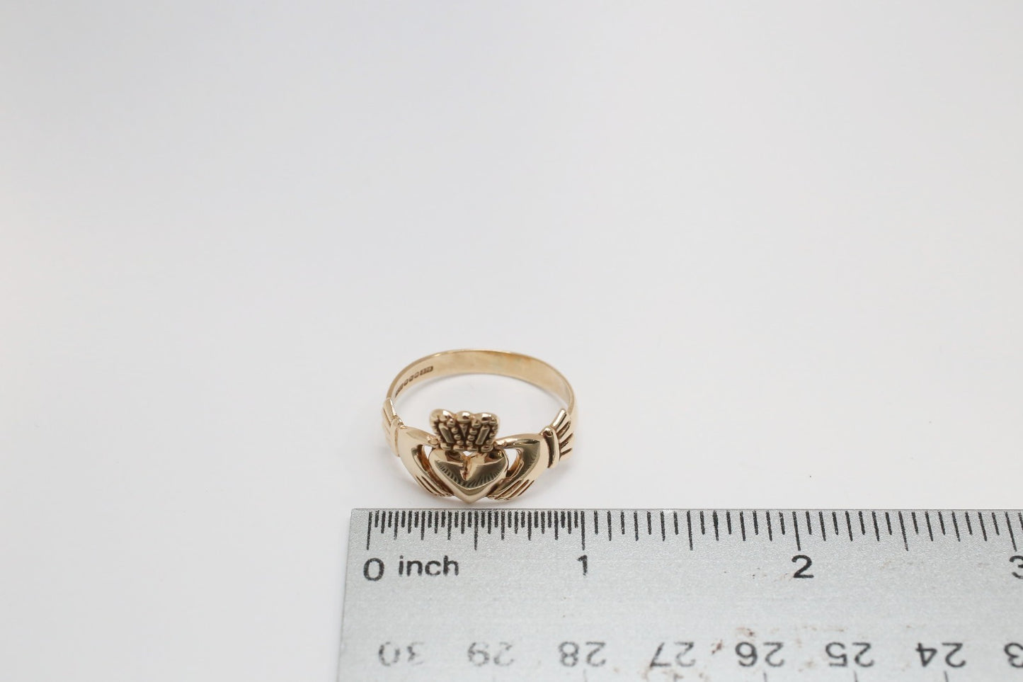 9k Yellow Gold Claddagh Ring, Size 12 - 5.1g