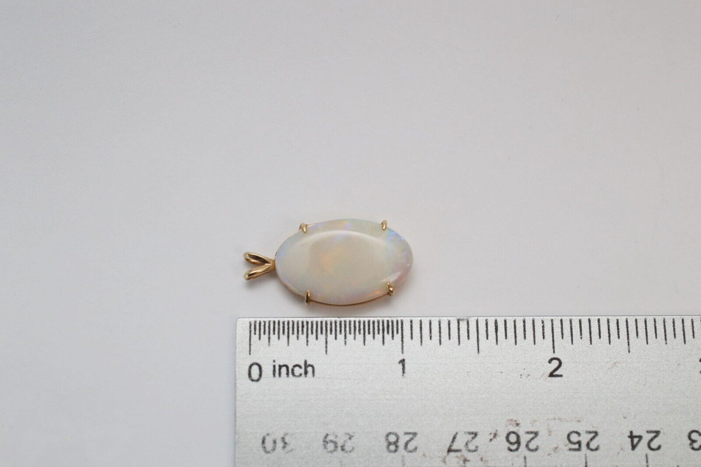 14k Yellow Gold Cabochon Opal Pendant, 2.5g