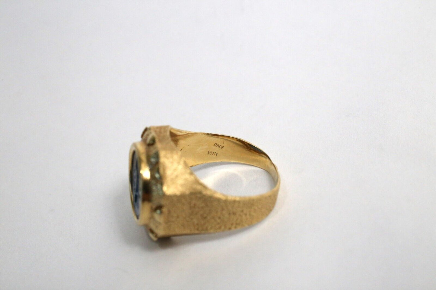 18k Yellow Gold Textured Italian Intaglio Ring, Size 7.75 - 7.0g