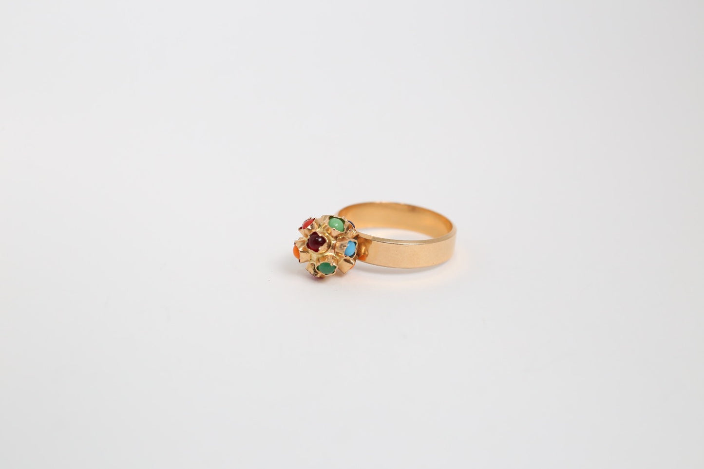 19.2k Portuguese Gold Multi-Stone Ring, Size 8.5 - 4.8g