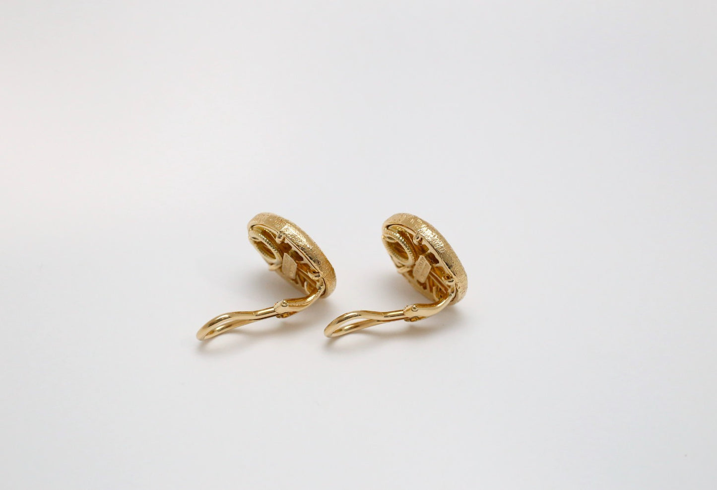 Tiffany & Co Schlumberger 18k Yellow Gold Sand Dollar Button Clip On Earrings, 15.2g