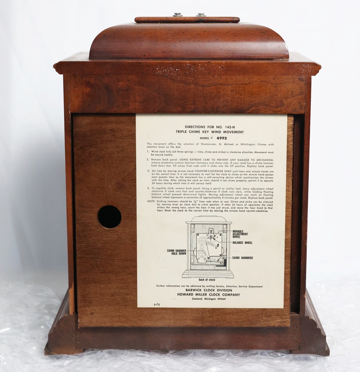 Vintage Howard Miller Graham Bracket Key Wound Mantel Clock