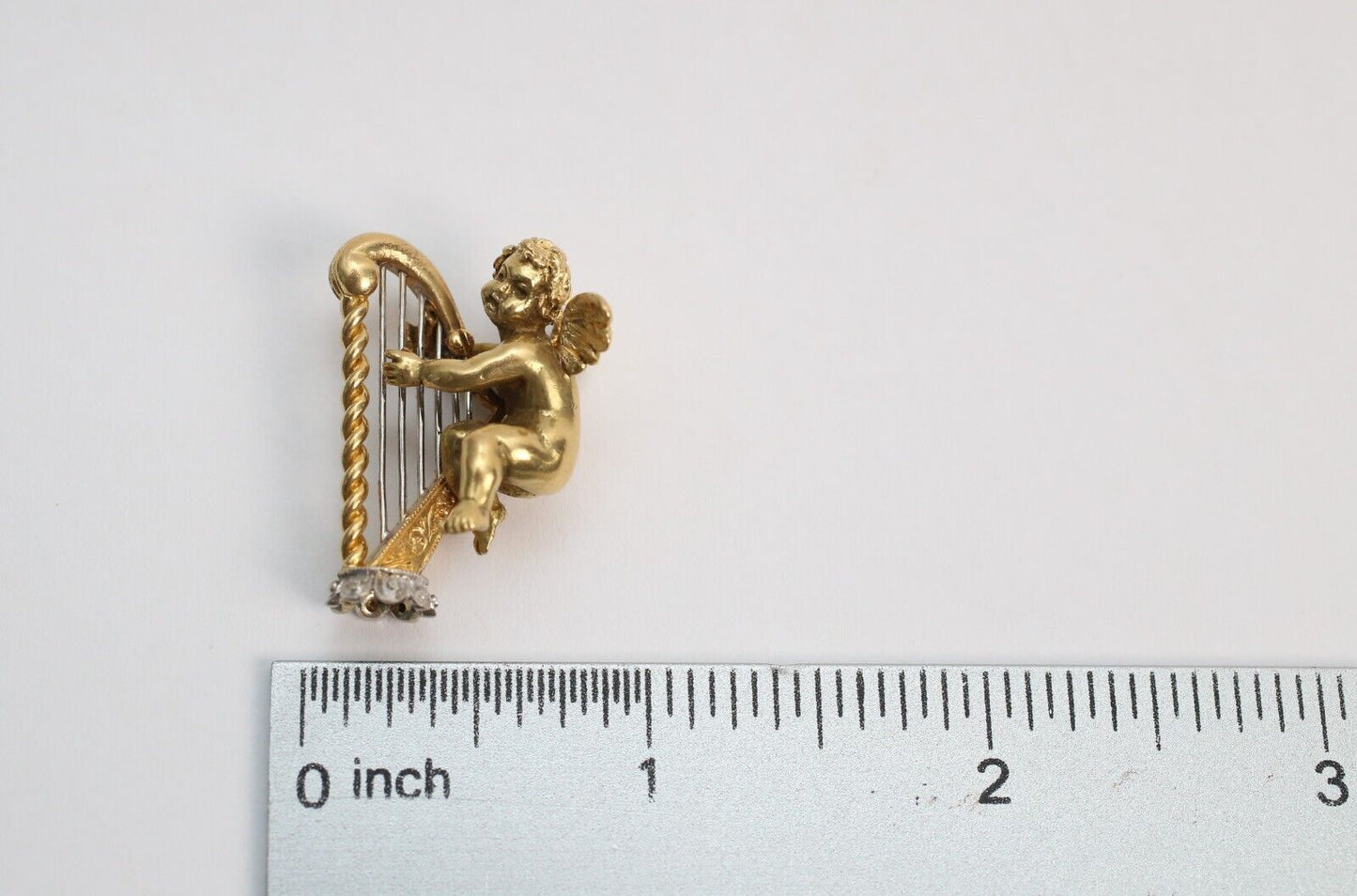 Vintage 18k Gold Cherub & Harp Pendant, 17.1g