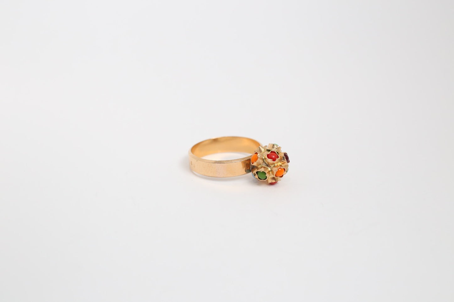19.2k Portuguese Gold Multi-Stone Ring, Size 8.5 - 4.8g