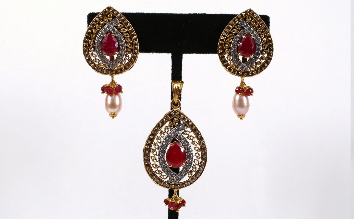 22k Yellow Gold Ruby & Cubic Zirconia Earrings & Pendant Set, 17.6g