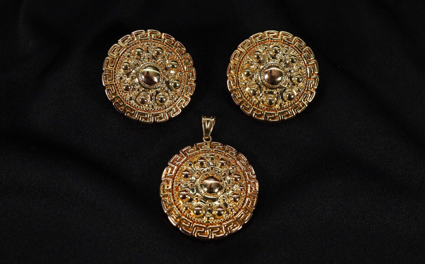 18k Gold Round Earring & Pendant Set, 17.7g