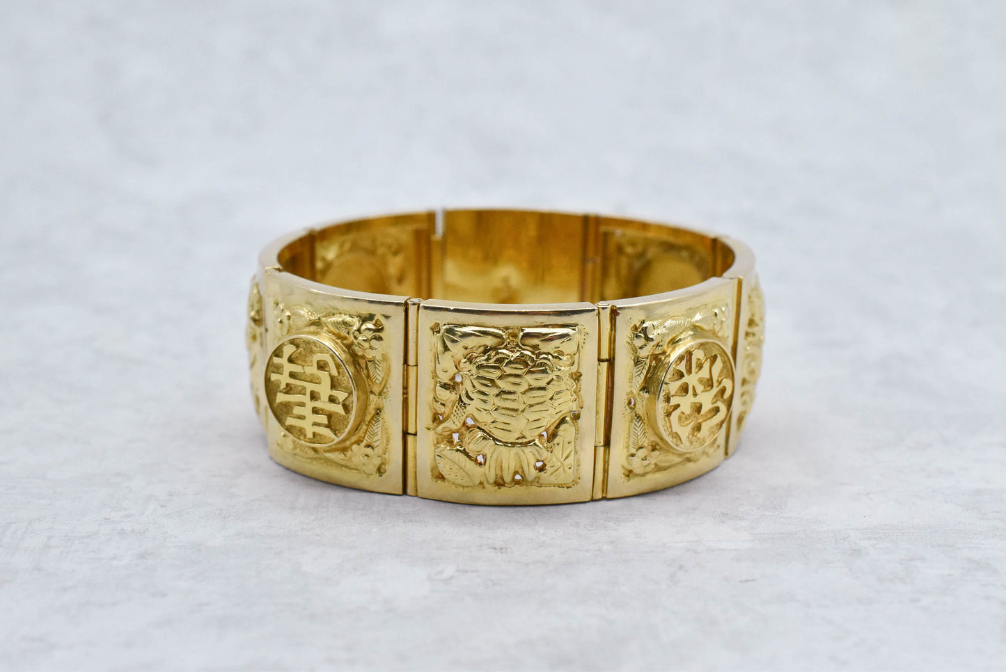 18k Yellow Gold Asian Plaque Hinge Cuff Bracelet, 7 inches - 37.0g