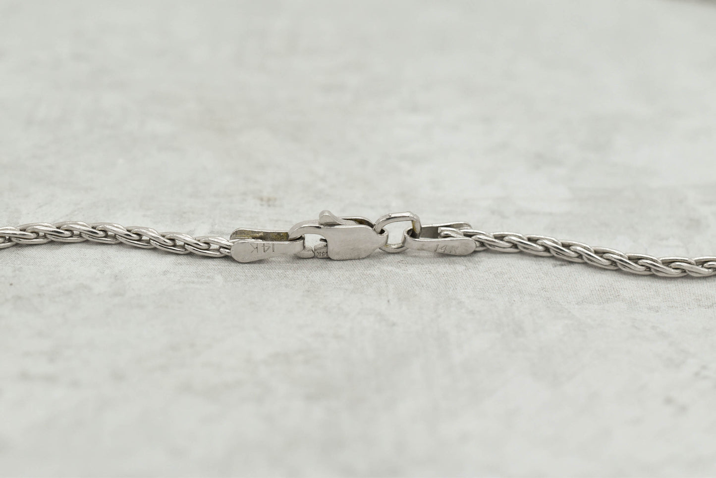 14k White Gold Round Diamond Pendant Necklace, 16 inch - 13.8g