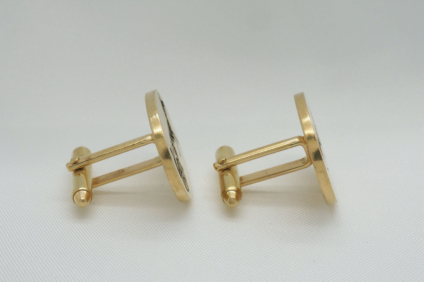 Vintage 14k Yellow Gold Oval Horse & Carriage Cufflinks - 26.6g