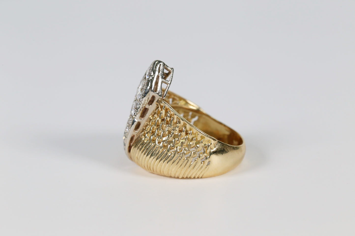 18k Yellow & White Gold Diamond Snake Head Ring, Size 9 - 8.9g