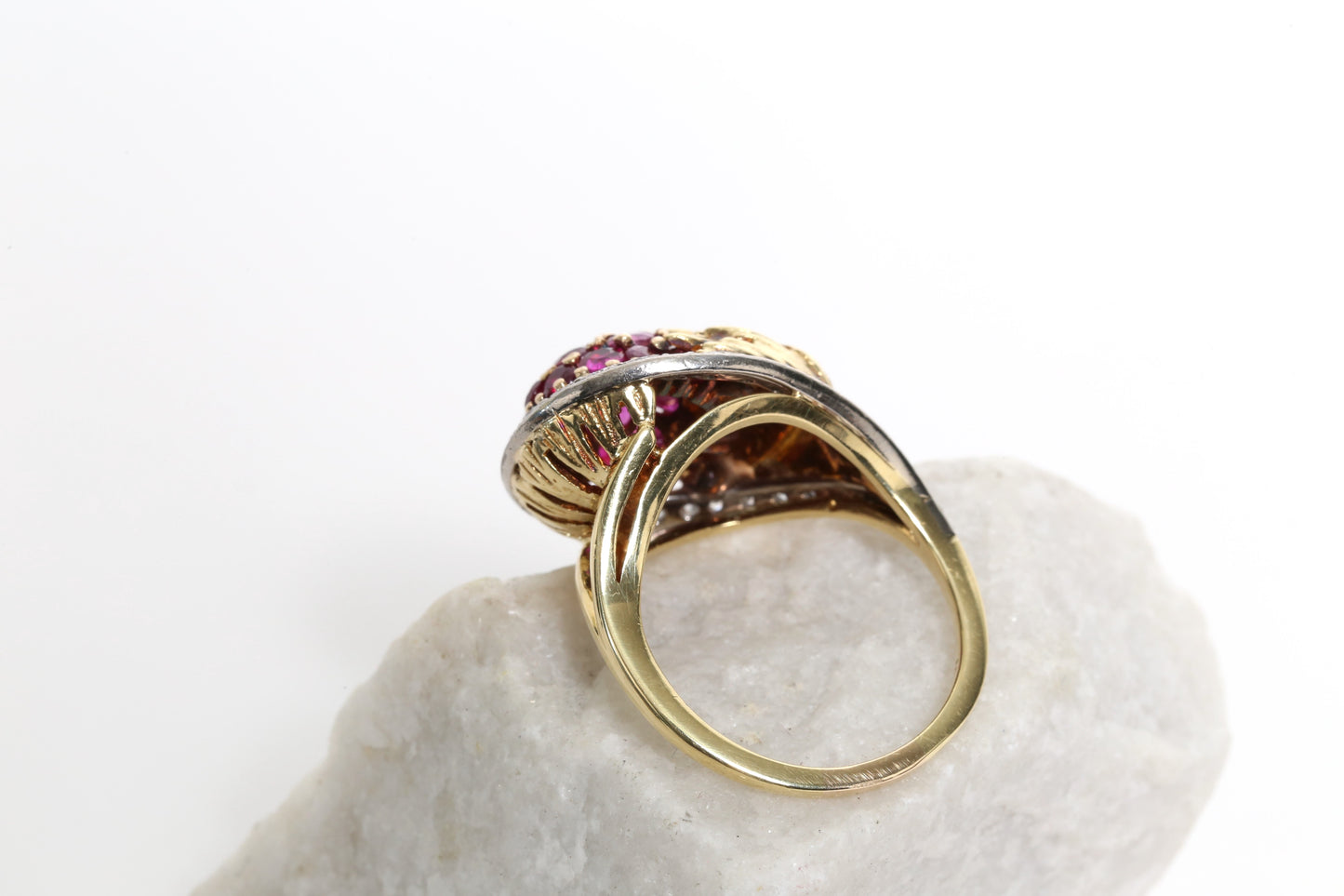 Vintage Erwin Pearl 1960s 18k Yellow Gold Diamond & Ruby Ring, Size 8.25 - 10.1g