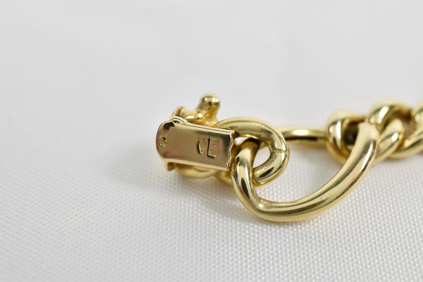 14k Yellow Gold Figaro Link Bracelet, 7 inch - 11.1g