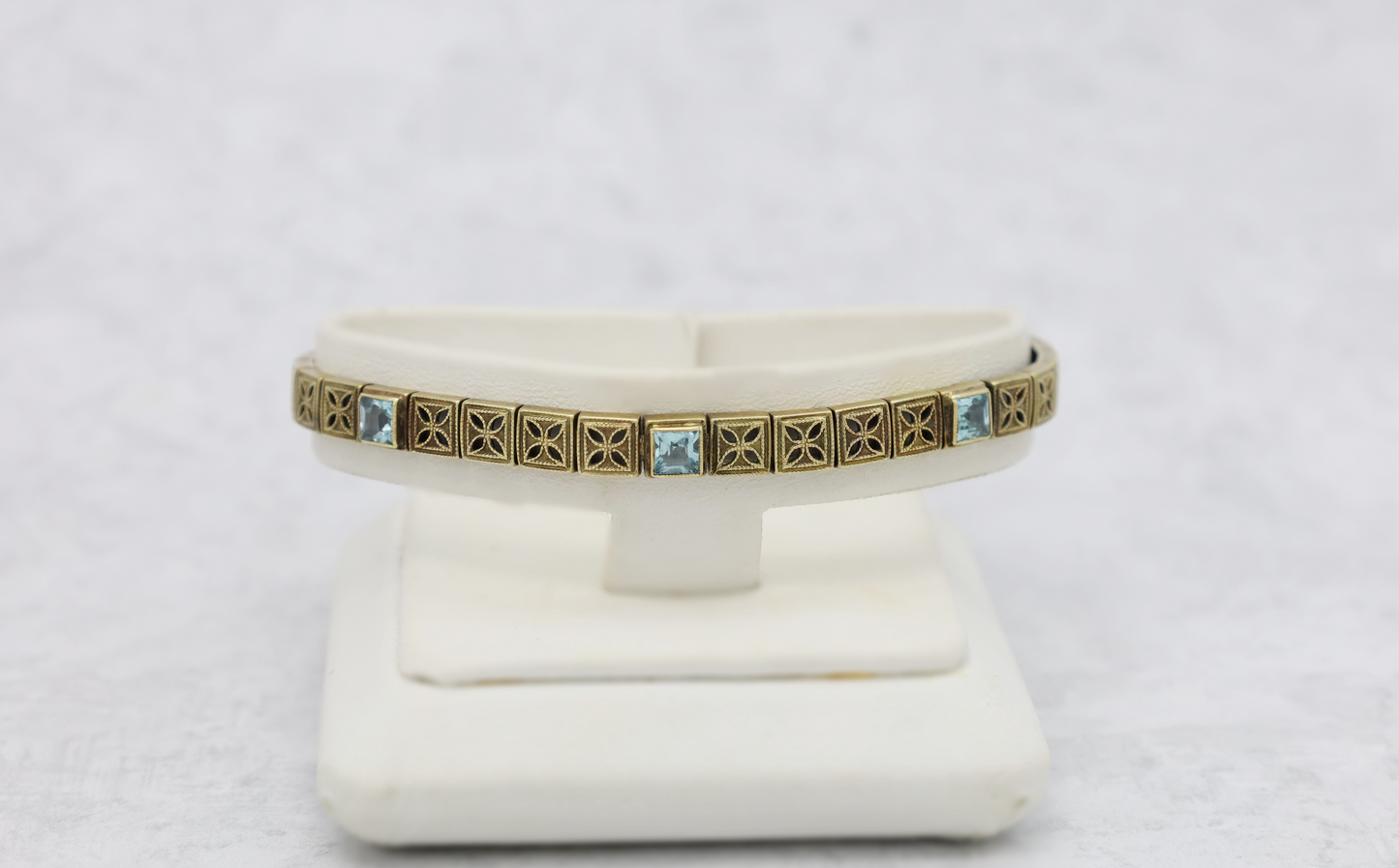 Vintage 14k Yellow Gold Filigree Bracelet with Aquamarine, 6.75 inches - 8.6g