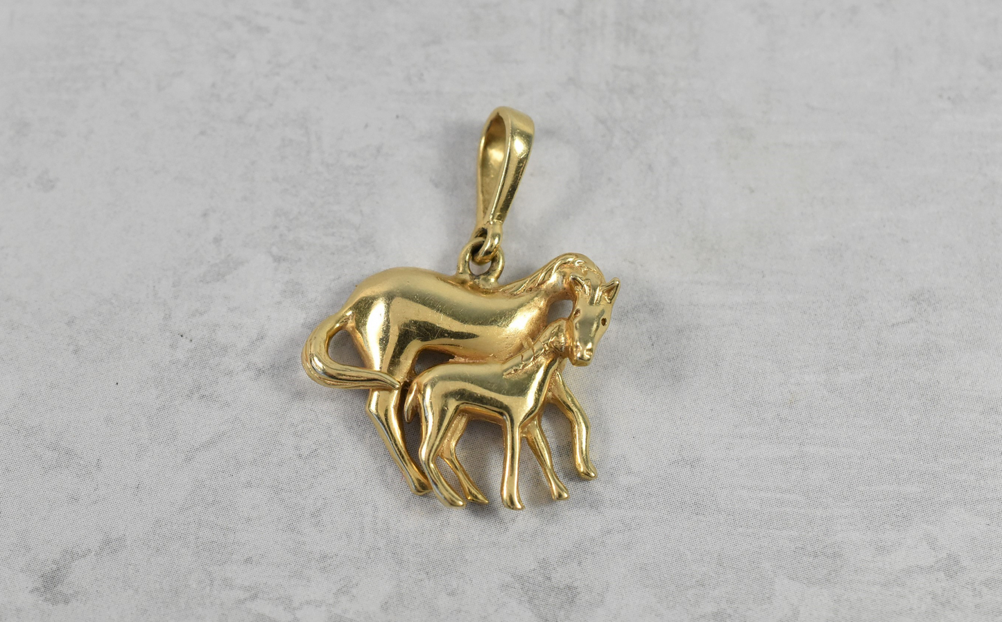 14k Yellow Gold Horse & Foal Charm, 4.4g