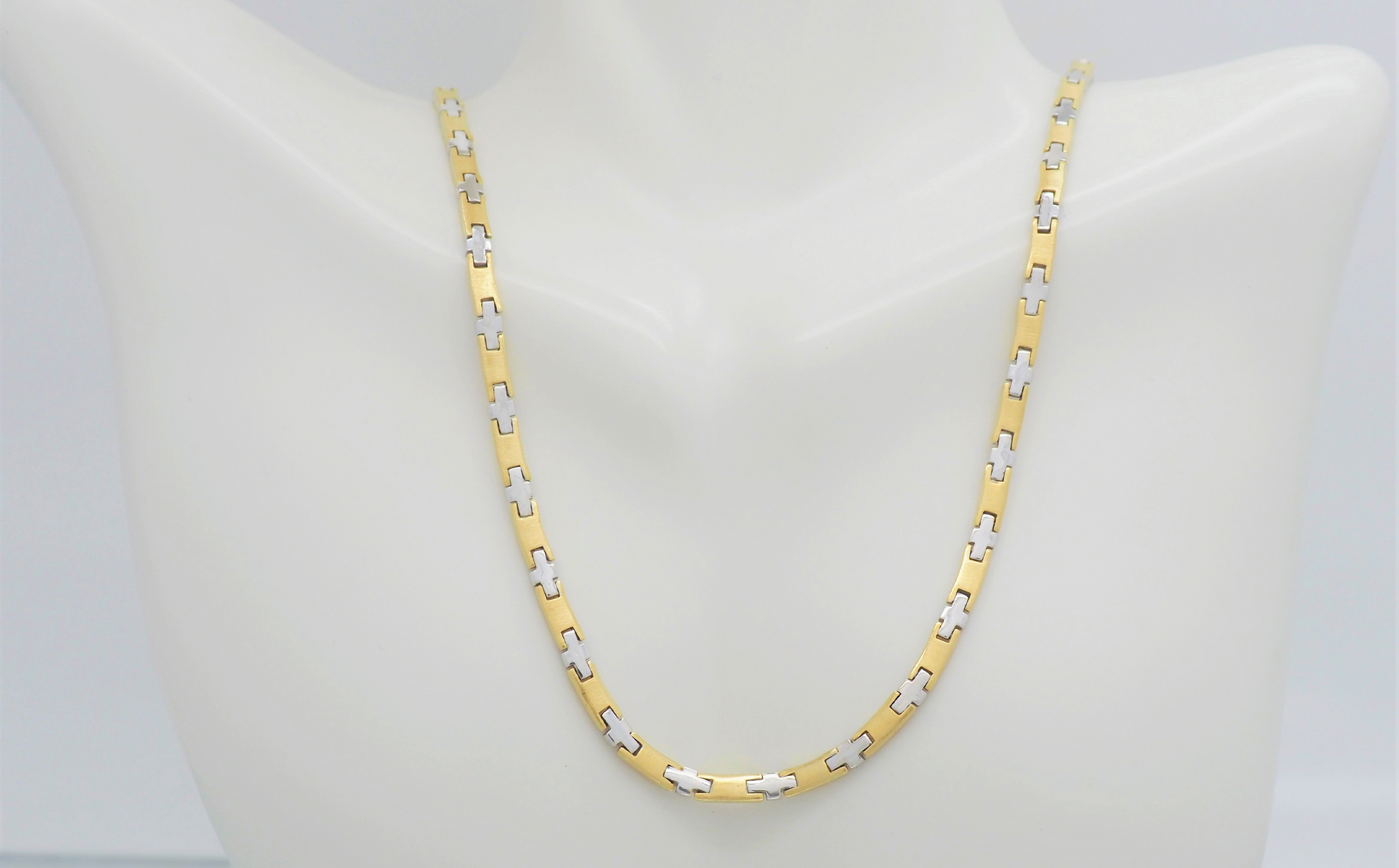 Vintage Portuguese 20 Karat Gold Chain For Sale at 1stDibs | portuguese  gold necklace, portuguese gold karat, portuguese gold chain