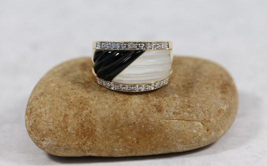 14k Yellow Gold Banded Onyx, Mother of Pearl & Diamond Ring, Size 5.75 - 6.5g