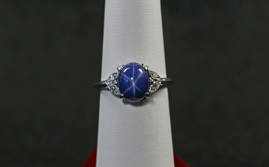 Vintage 14k White Gold Outstanding 4.48ct Star Sapphire & Diamond Ring, Size 7.75 - 3.9g