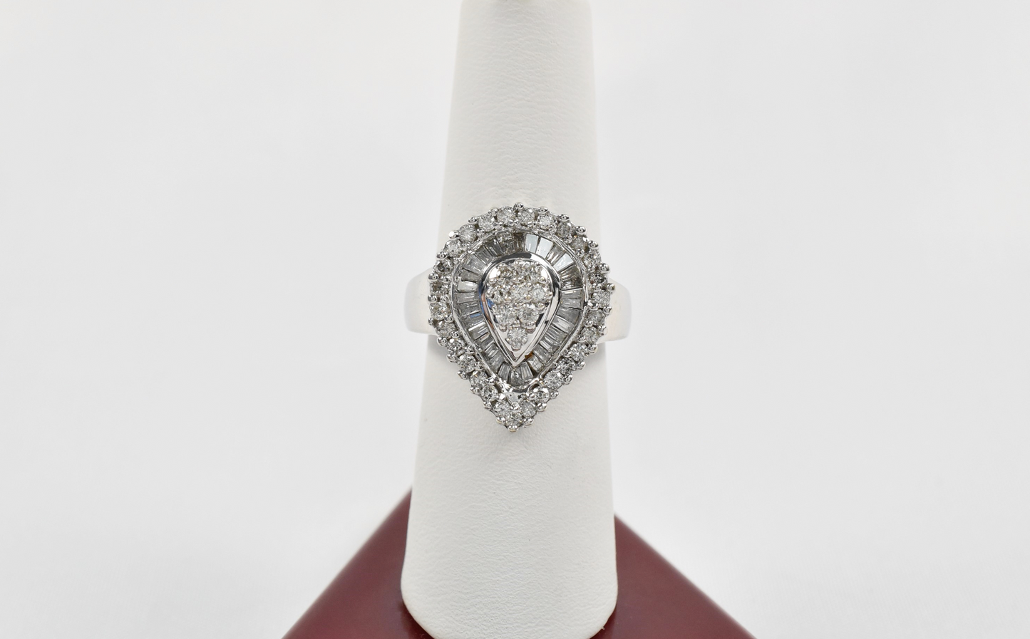 14k White Gold Pear Shaped Diamond Cluster Ring, Size 7.5 - 12.3g