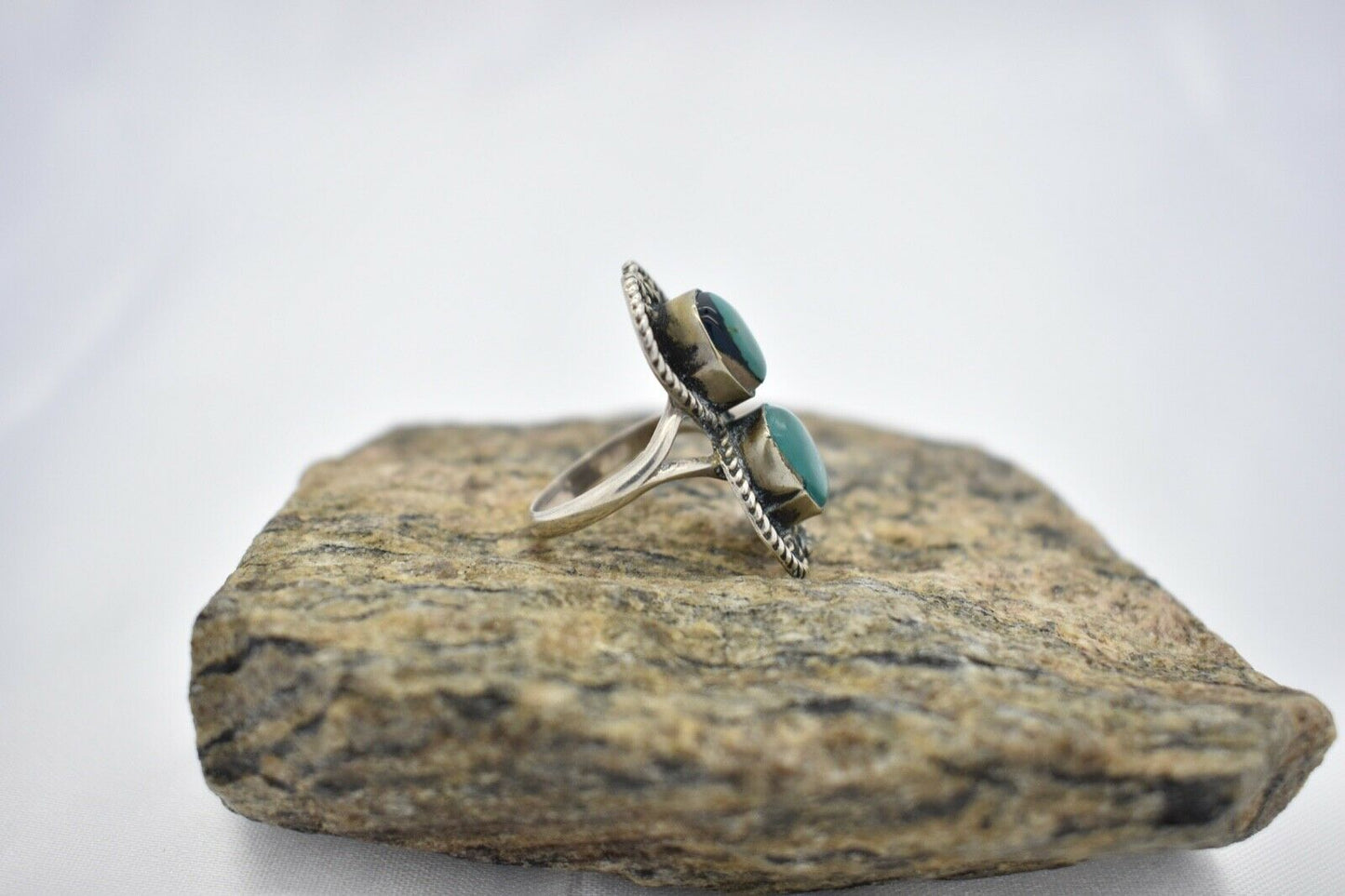 Sterling Silver Turquoise Ring, Size 6 - 5.0g