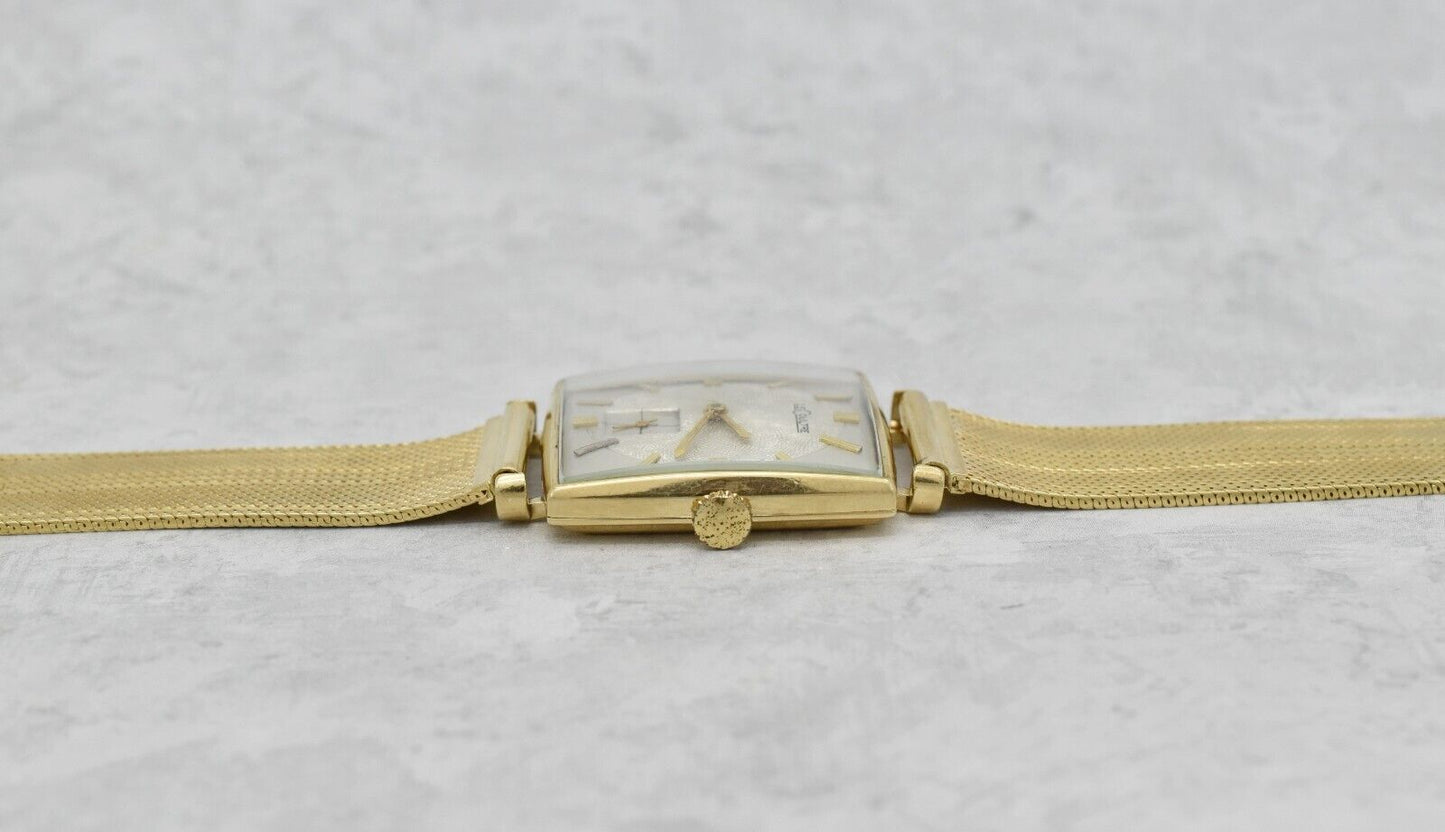 Vintage LeCoultre Ref. 635-691 14k Solid Gold Square Watch 28 x 28mm