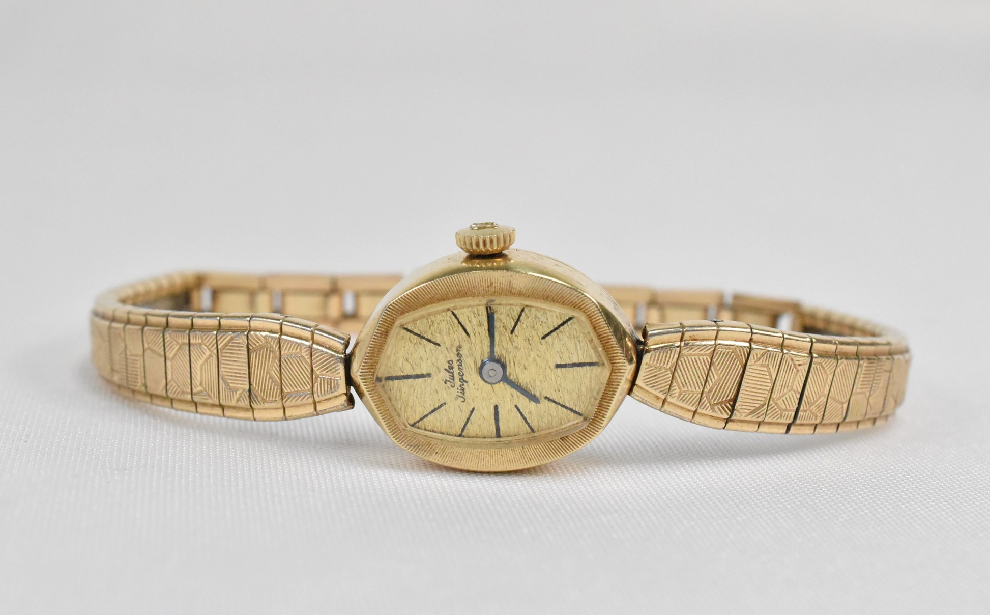 Vintage jules jurgensen sales 14k gold watch